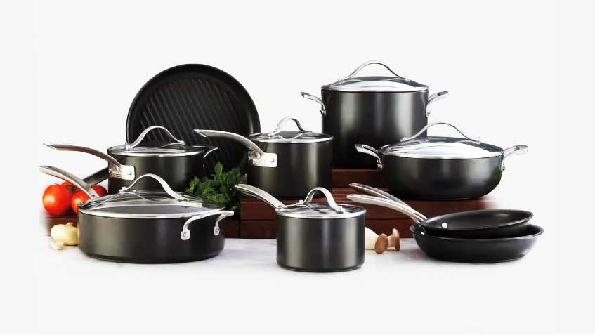 Read more about the article Kirkland Hard Anodized Cookware Review