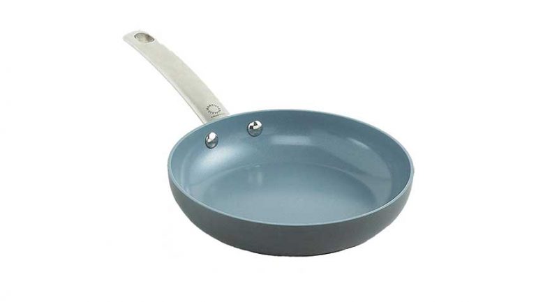 Read more about the article Martha Stewart Ceramic Cookware Review